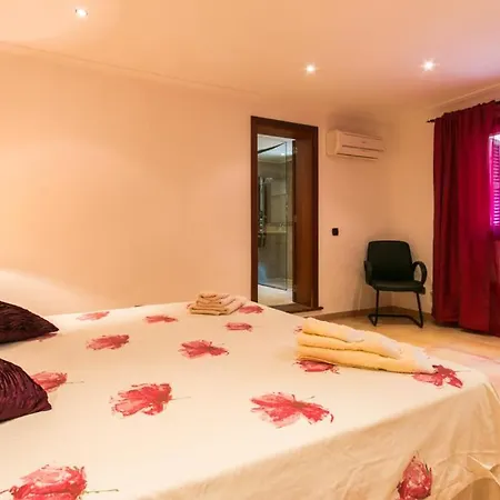 Can Rasca Villa *